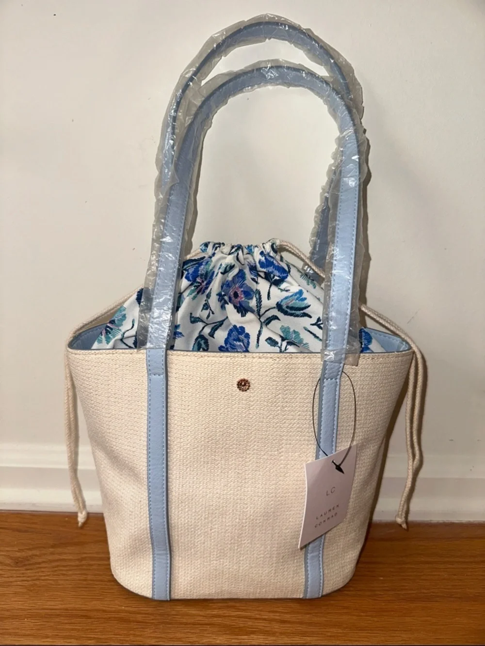 LC Lauren Conrad Cream Tote with Light Blue Trim and Floral Drawstring